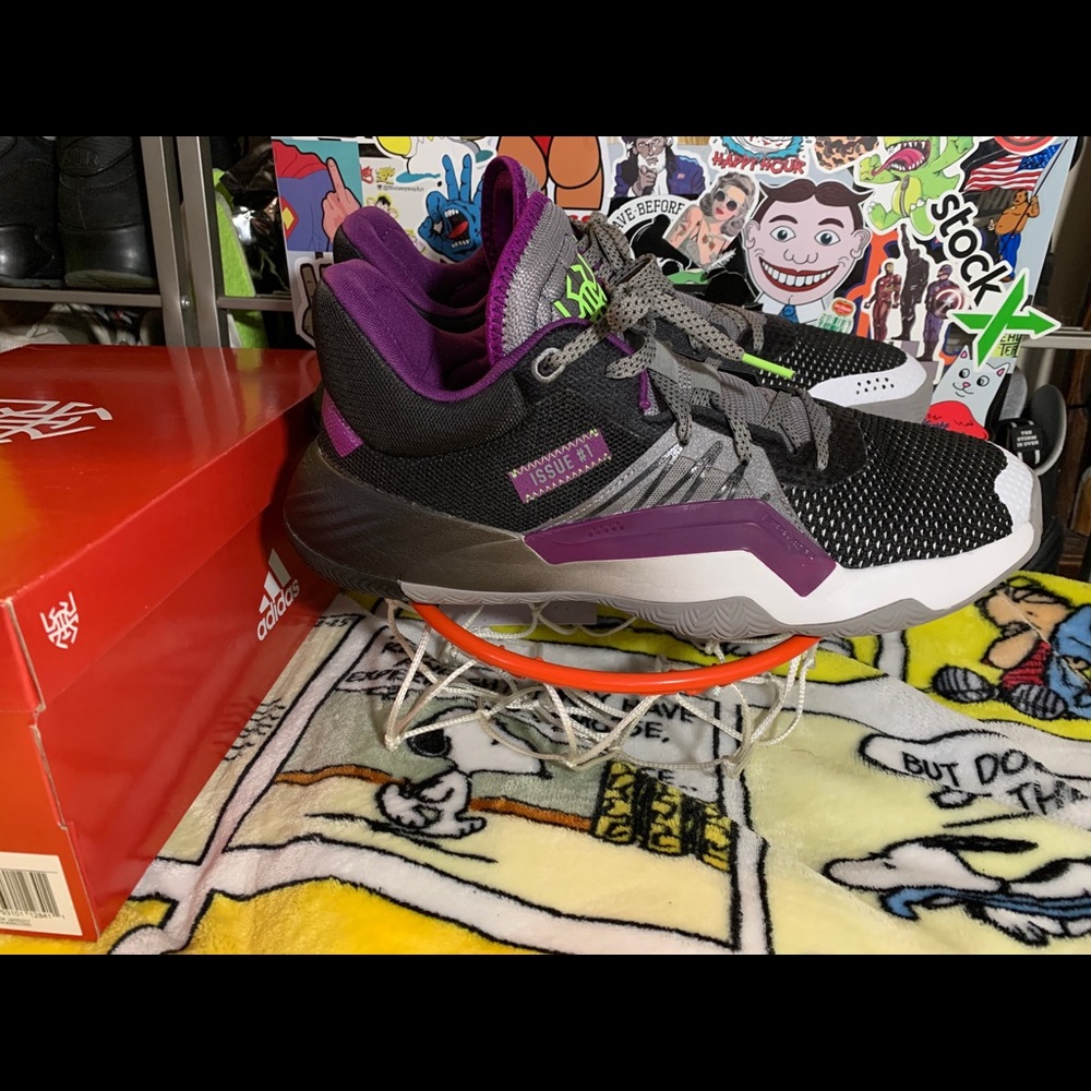 **SOLD** Adidas D.O.N. Issue 1